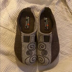 Haflinger Brown Wool Clog